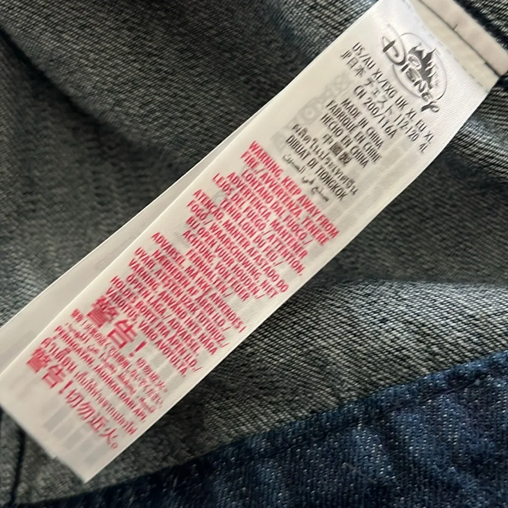 Disney electrical parade Jean jacket - Picture 8 of 8